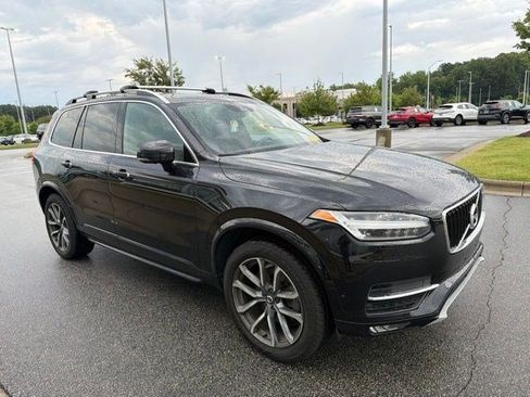 Used 2017 Volvo XC90 T6 Momentum w/ Vision Package AWD/4WD image 8