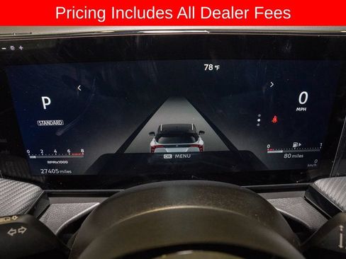 Used 2025 Nissan Kicks SR AWD/4WD image 32