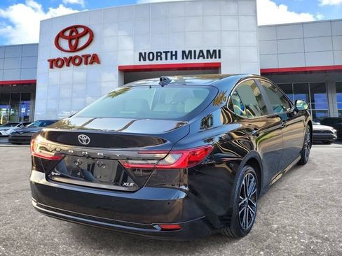 Used 2025 Toyota Camry XLE w/ Premium Plus Package FWD image 4