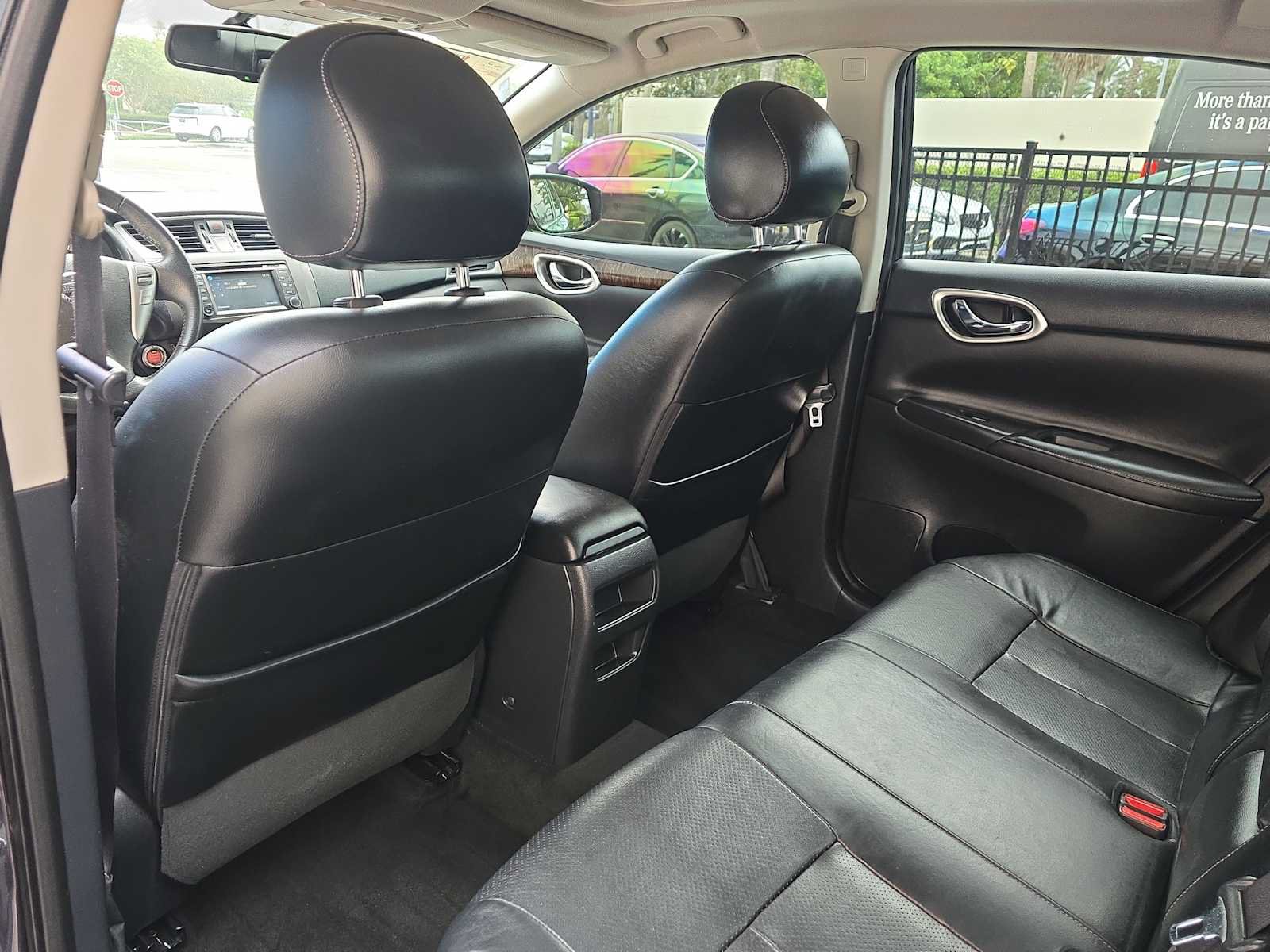 Used 2014 Nissan Sentra SL w/ Premium Package FWD image 11