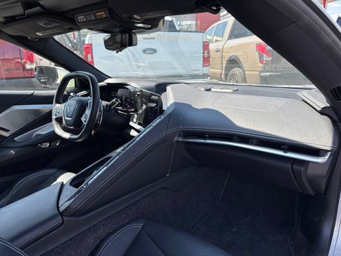 Used 2023 Chevrolet Corvette Z06 RWD image 18