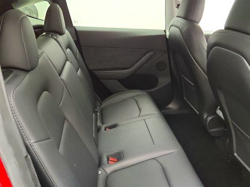 Used 2024 Tesla Model Y Long Range AWD/4WD image 27