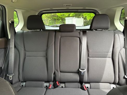 Used 2023 Nissan Rogue S AWD/4WD image 32