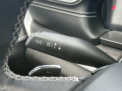 Used 2021 Jeep Grand Cherokee L Limited AWD/4WD image 35