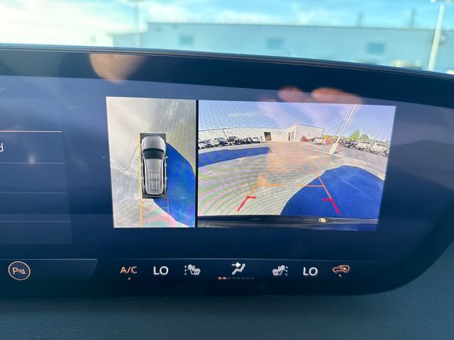 Used 2026 Buick Enclave Preferred AWD/4WD image 24