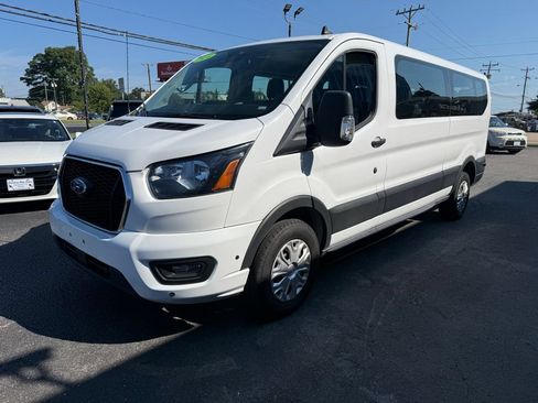 Used 2024 Ford Transit 350 XLT RWD image 5