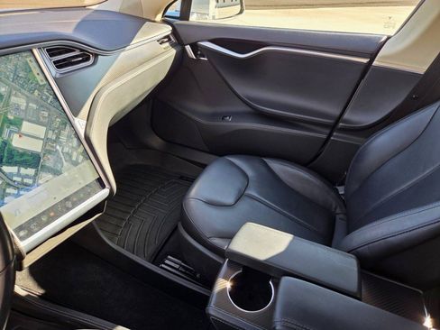Used 2014 Tesla Model S 60 image 15