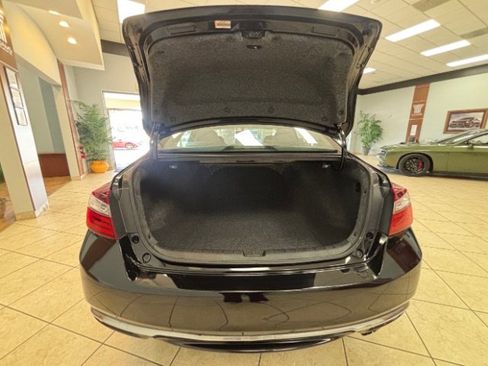 Used 2017 Honda Accord EX image 12