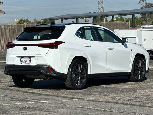 Used 2024 Lexus UX 250h F Sport image 4