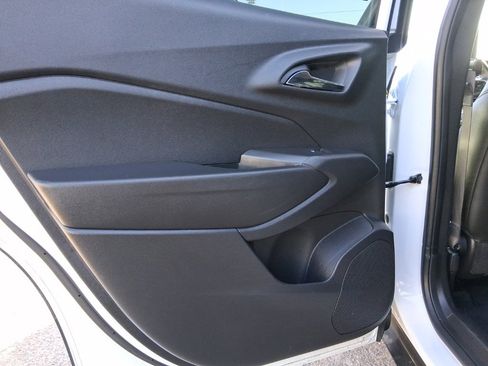 Used 2025 Chevrolet Trax LT w/ Driver Confidence Package image 15