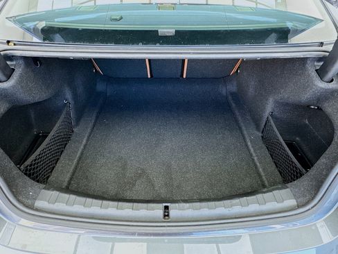 Used 2021 BMW 330i Sedan w/ Driving Assistance Package image 18