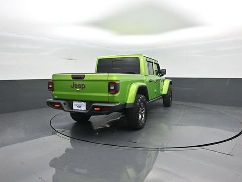 Used 2025 Jeep Gladiator Mojave w/ Convenience Group AWD/4WD image 7