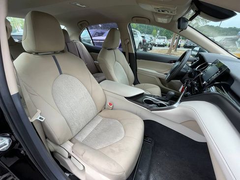Used 2022 Toyota Camry LE FWD image 30
