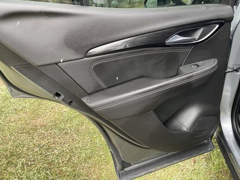 Used 2021 Buick Envision Preferred image 20