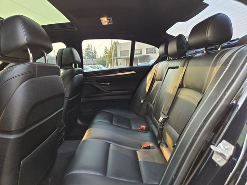 Used 2015 BMW 550i xDrive Sedan AWD/4WD image 16