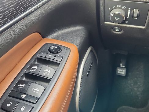 Used 2020 Jeep Grand Cherokee Summit w/ Skid Plate Group image 16