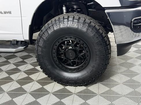 Used 2025 RAM 2500 Big Horn AWD/4WD image 12