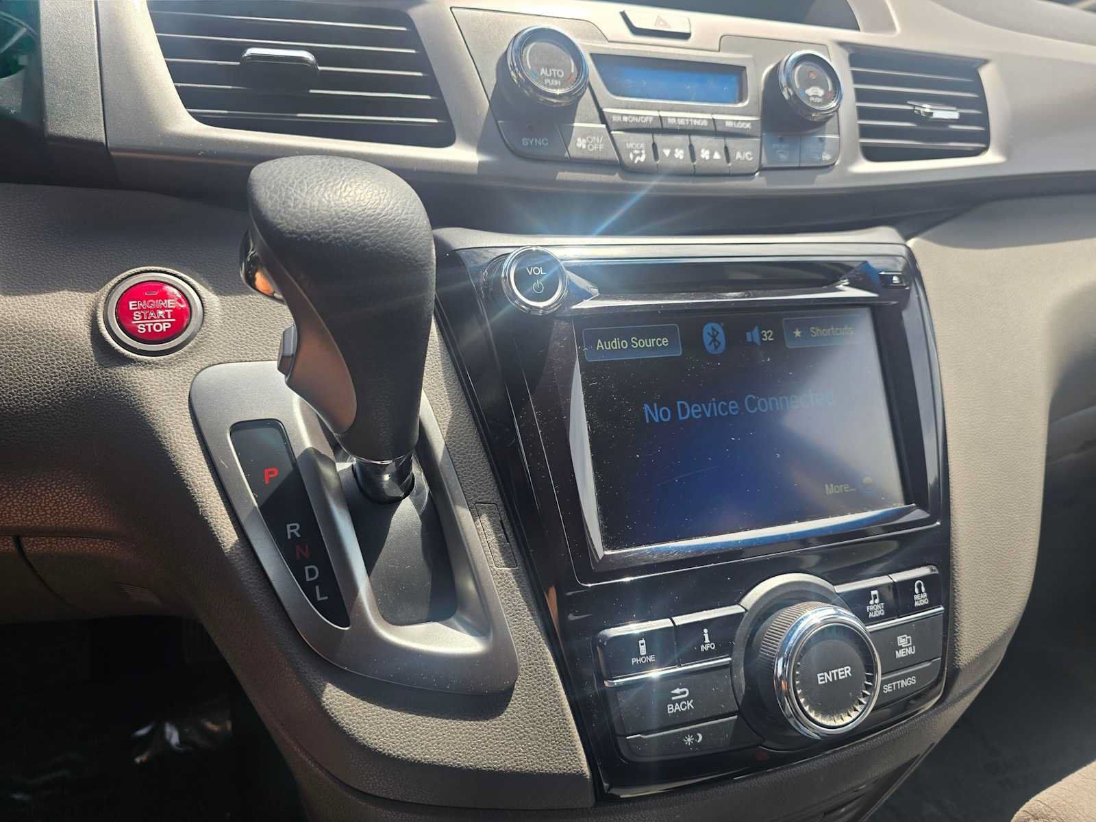 Used 2016 Honda Odyssey SE image 30