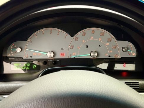 Used 2002 Ford Thunderbird RWD image 25