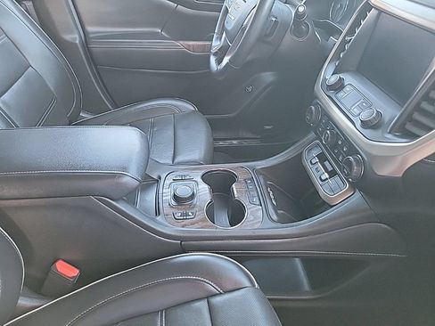 Used 2023 GMC Acadia Denali FWD image 47