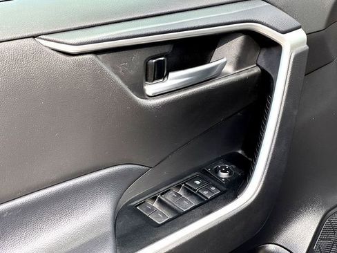 Used 2025 Toyota RAV4 XLE image 11