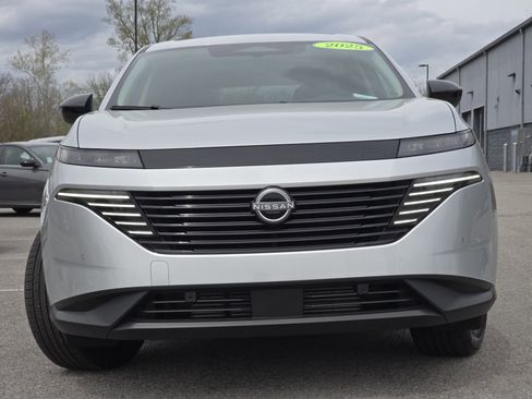 Used 2025 Nissan Murano SV AWD/4WD image 14
