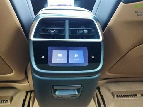 Used 2023 Lucid Air Touring AWD/4WD image 37