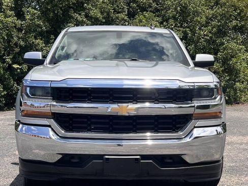 Used 2019 Chevrolet Silverado 1500 LT AWD/4WD image 11