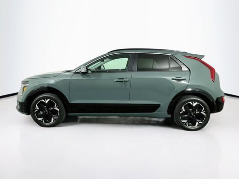 Used 2023 Kia Niro Wind w/ Wind Preserve Package FWD image 4