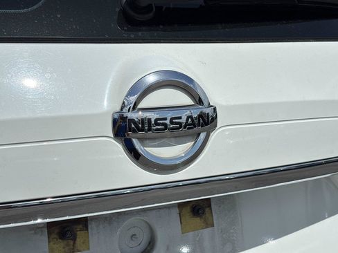 Used 2018 Nissan Rogue S FWD image 10