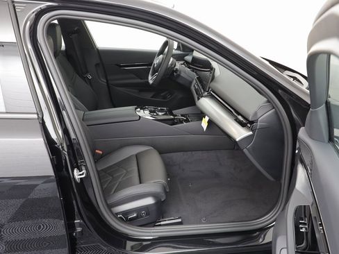 New 2026 BMW 530i xDrive 530i xDrive w/ M Sport Package image 20