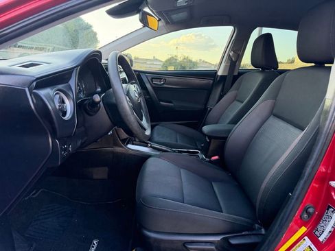 Used 2019 Toyota Corolla LE image 21