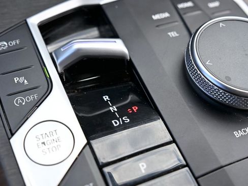 Used 2024 BMW 330i Sedan image 36