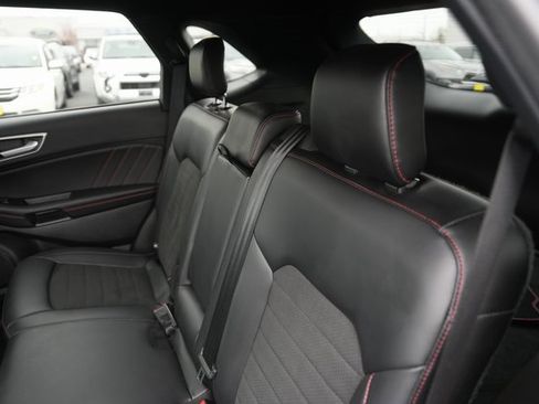 Certified 2024 Ford Edge ST-Line image 13