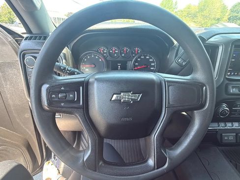 Used 2021 Chevrolet Silverado 1500 Custom Trail Boss AWD/4WD image 17