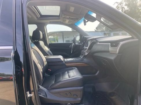 Used 2019 GMC Yukon XL Denali w/ Denali Ultimate Package RWD image 14