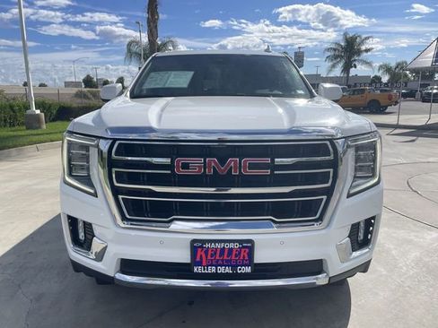 Used 2024 GMC Yukon SLT AWD/4WD image 3