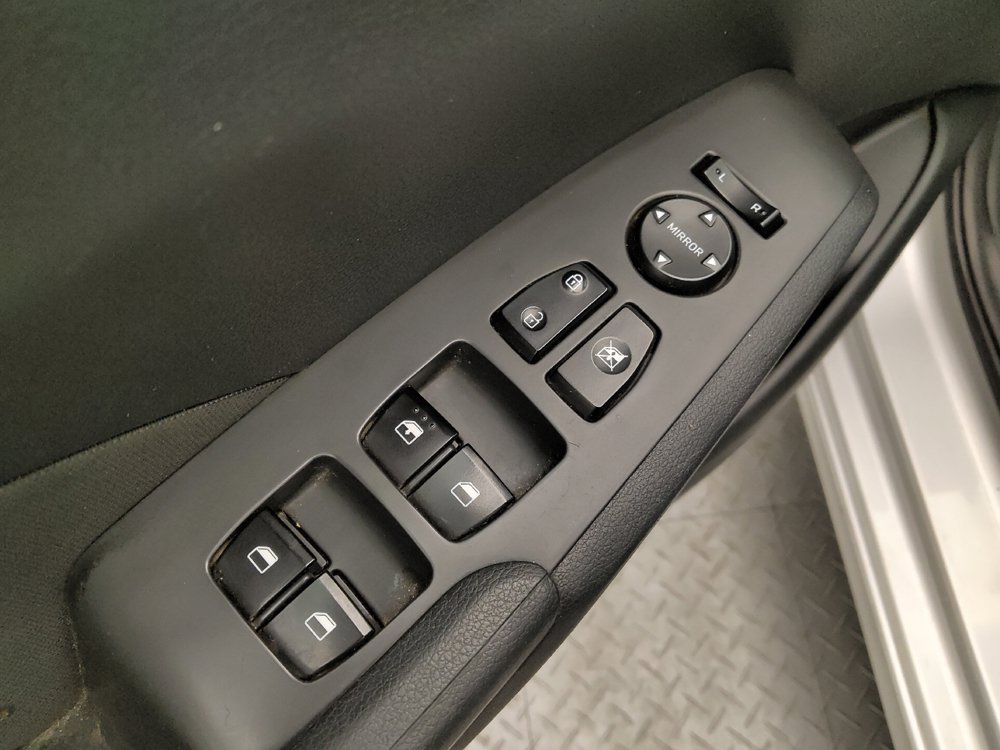 Used 2019 Hyundai Accent SE FWD image 27