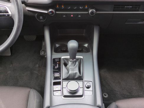 Used 2024 MAZDA MAZDA3 s FWD image 17