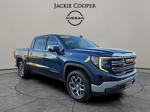 Used 2022 GMC Sierra 1500 SLT w/ SLT Convenience Package image 7