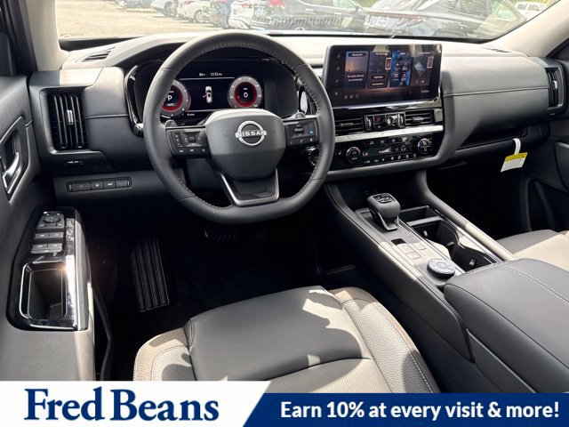 New 2026 Nissan Pathfinder SL AWD/4WD image 18