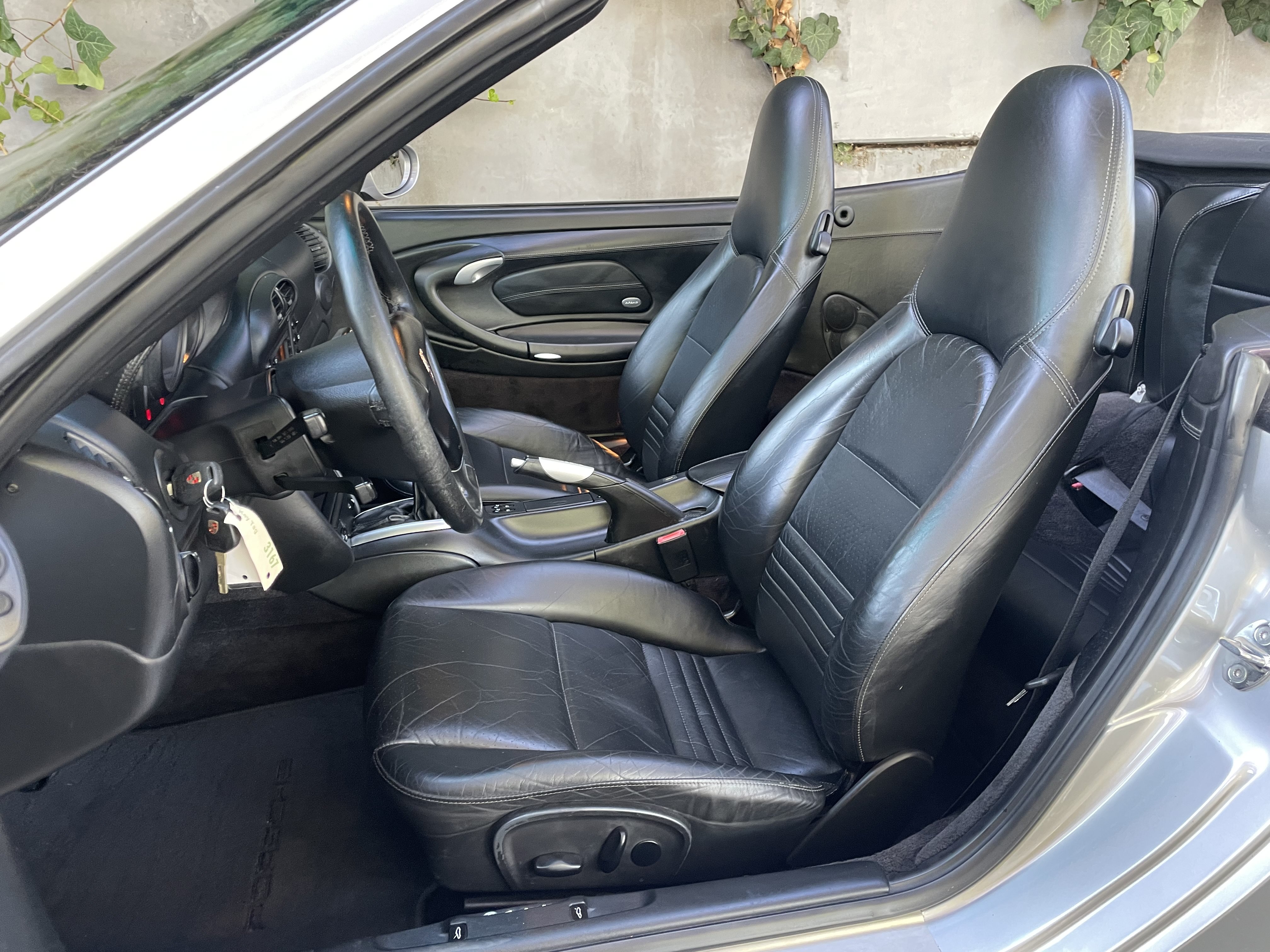 Used 2004 Porsche 911 Carrera 4S AWD/4WD image 5