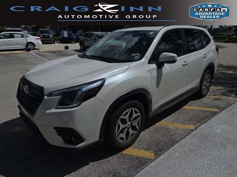 Certified 2024 Subaru Forester Premium AWD/4WD image 1