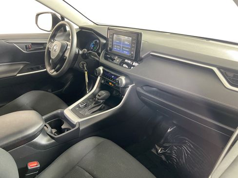Used 2019 Toyota RAV4 LE image 26