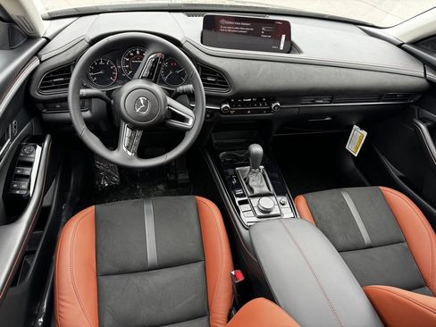 New 2025 MAZDA CX-30 Carbon image 7