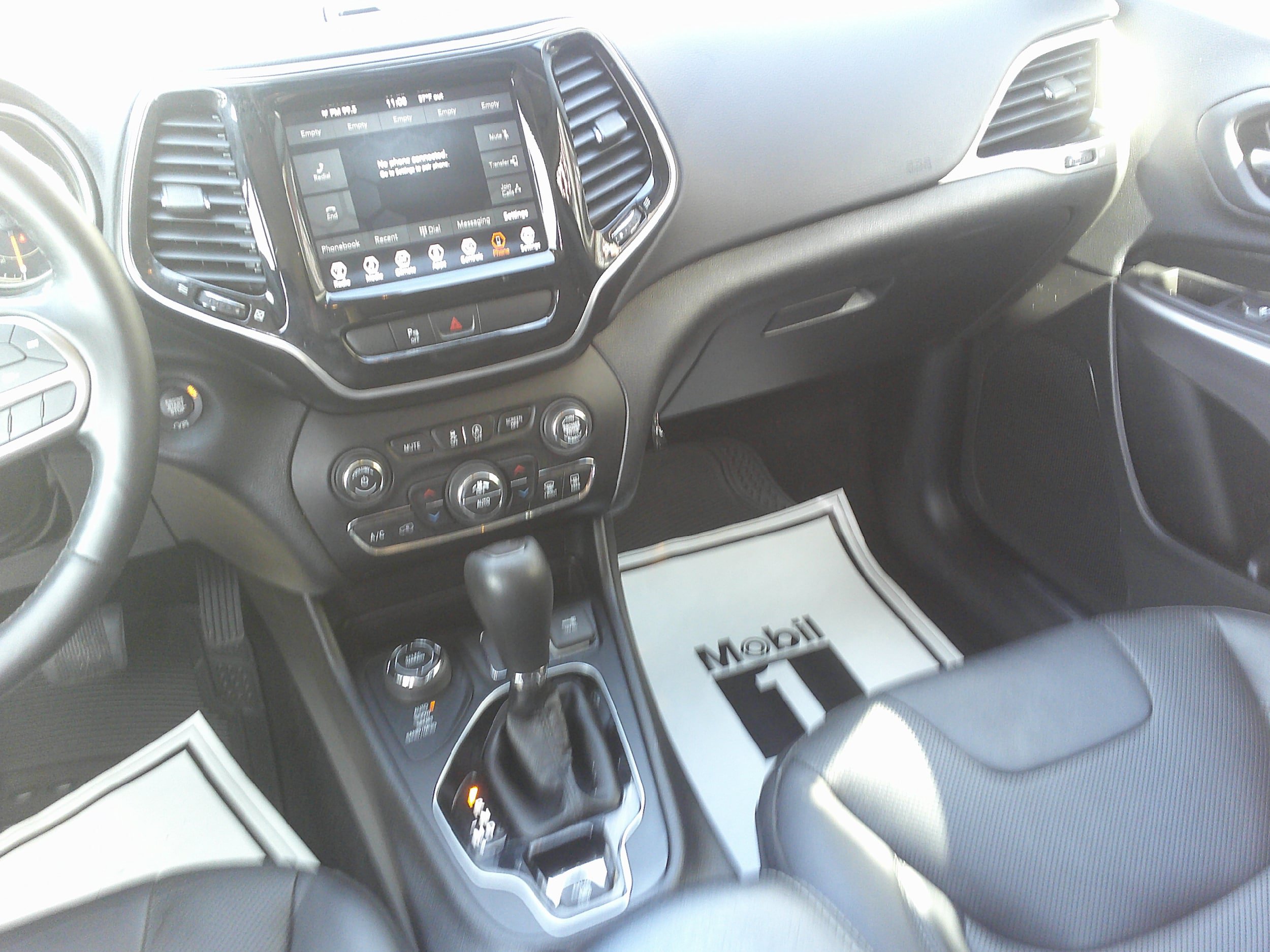 Used 2019 Jeep Cherokee Limited AWD/4WD image 20