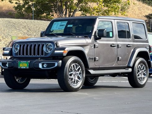 New 2025 Jeep Wrangler Sahara image 9