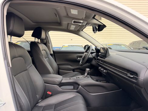Certified 2024 Honda HR-V EX-L image 14