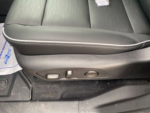 New 2026 Buick Enclave Sport Touring w/ Power Package image 18