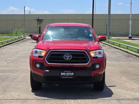 Used 2021 Toyota Tacoma SR5 RWD image 9